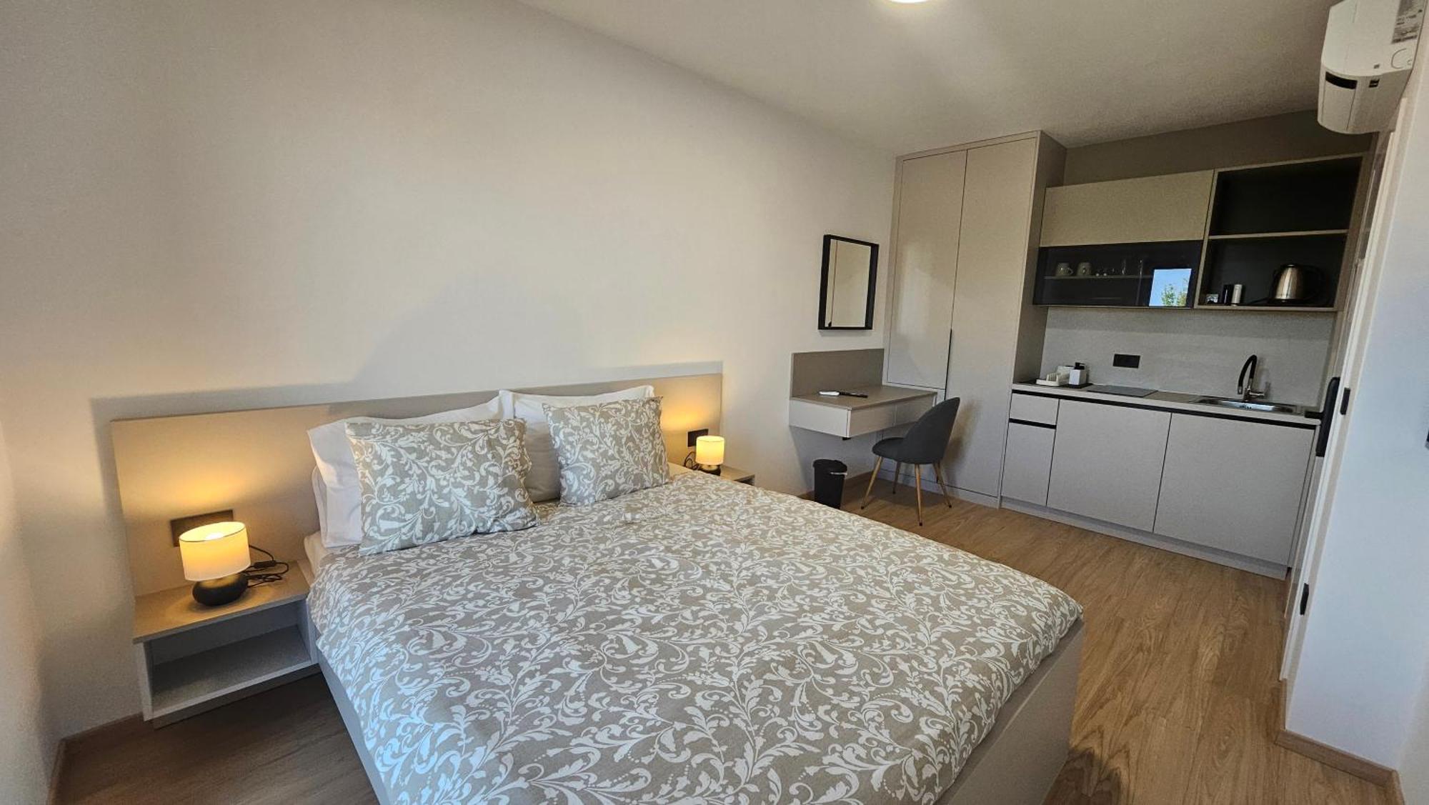 Richi Rooms & App Funtana Exterior photo